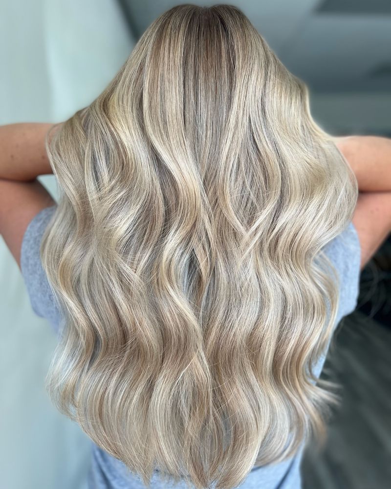 Champagne Blonde