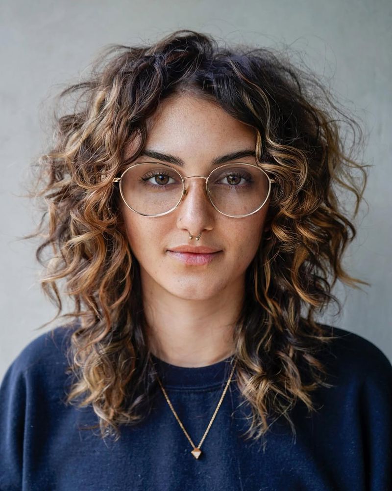 Curly Shoulder-Length Shag