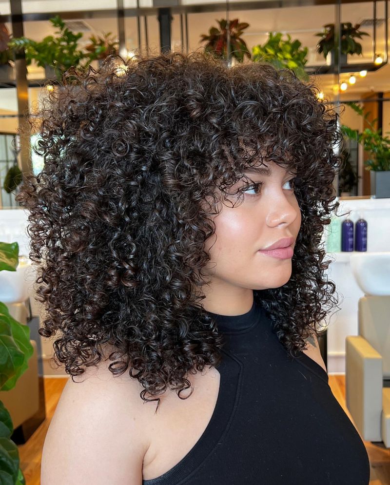 Voluminous Curls for Square Faces