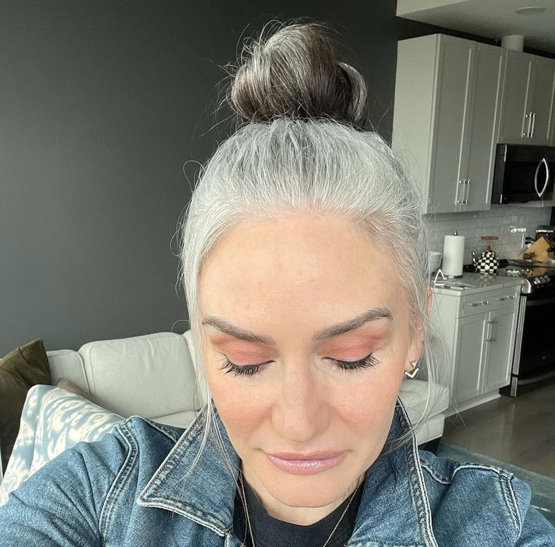 Silver Top Knot