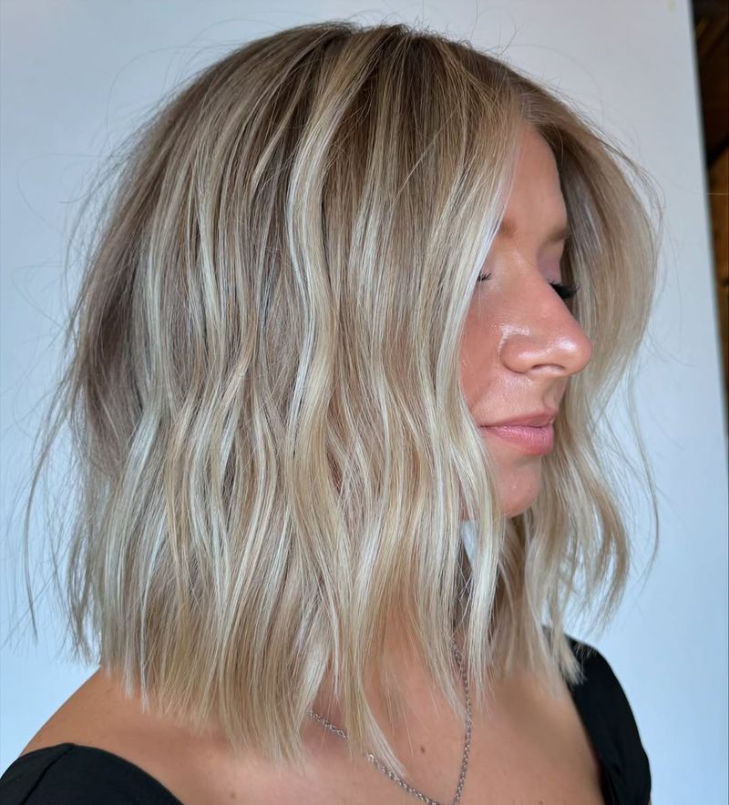 Sandy Blonde Lob