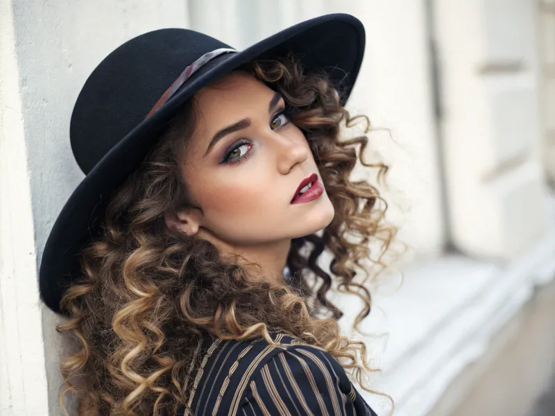 Voluminous Curls