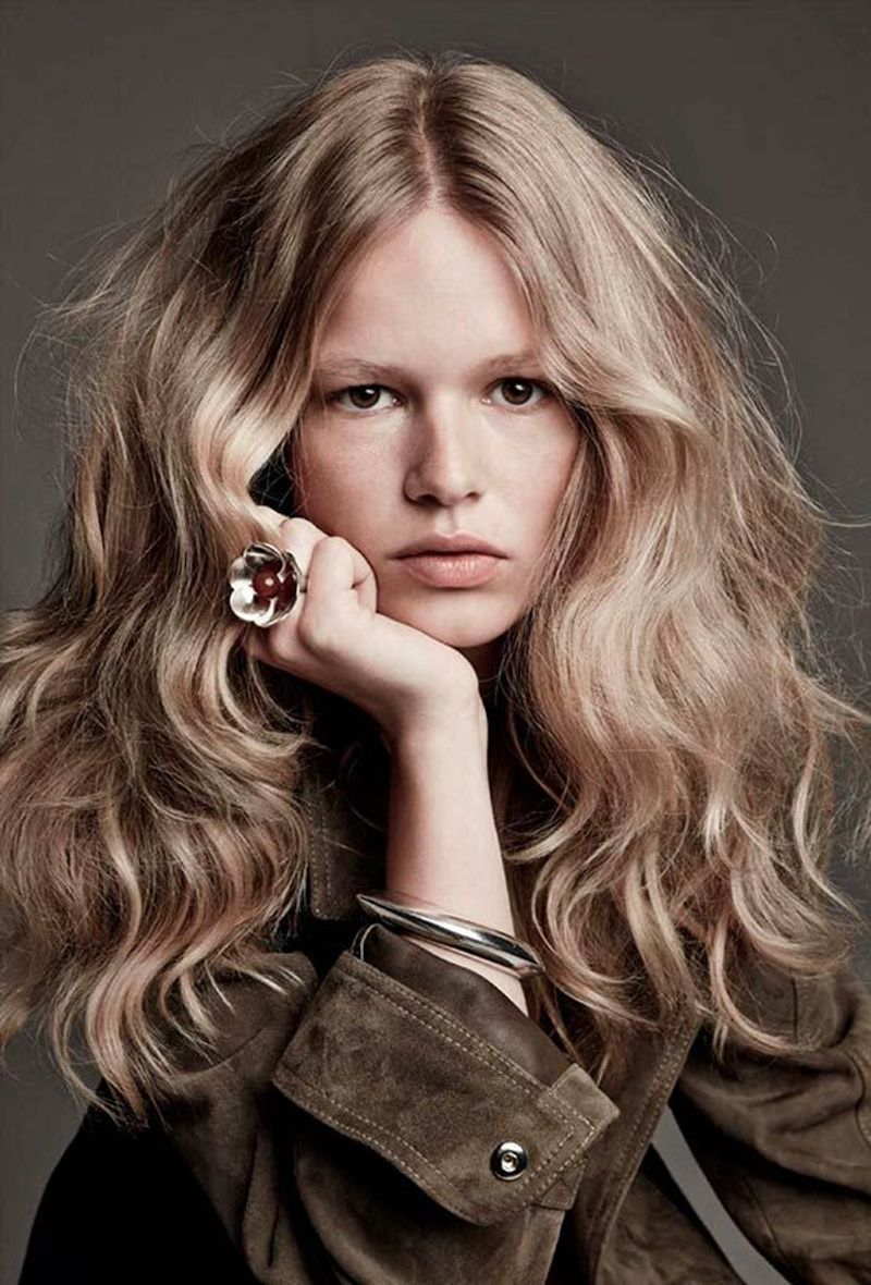 Voluminous '70s-Inspired Waves
