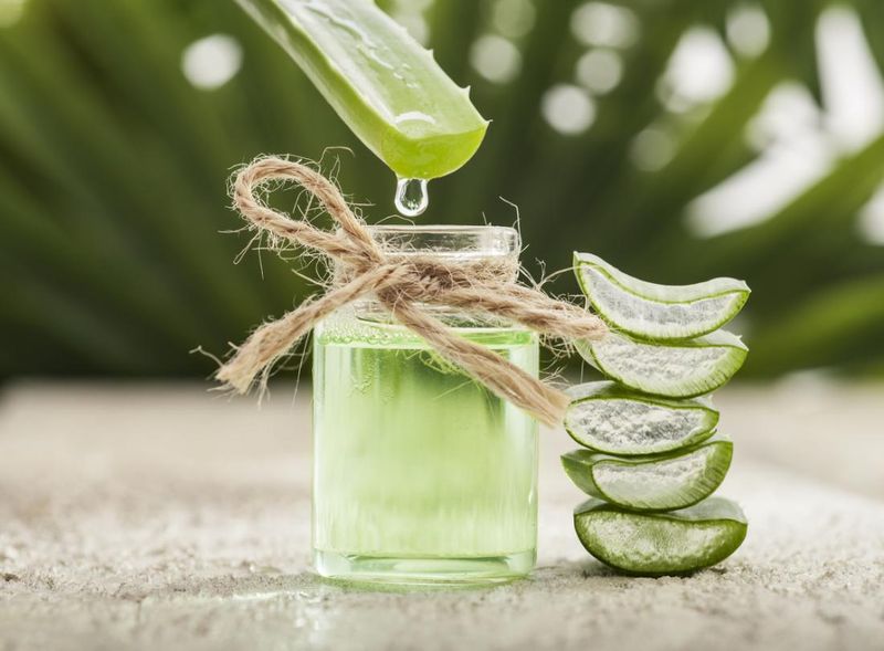Aloe Vera Gel Application