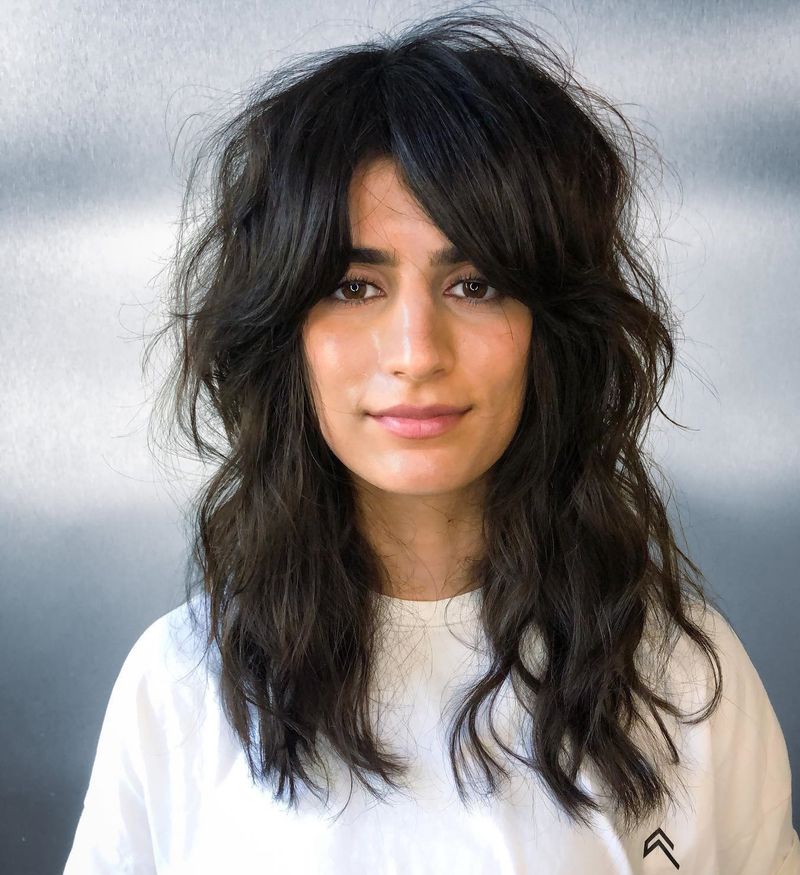 Wavy Middle-Part Wolf