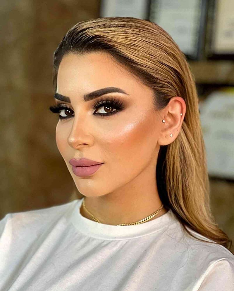 Slicked-Back Wet Look